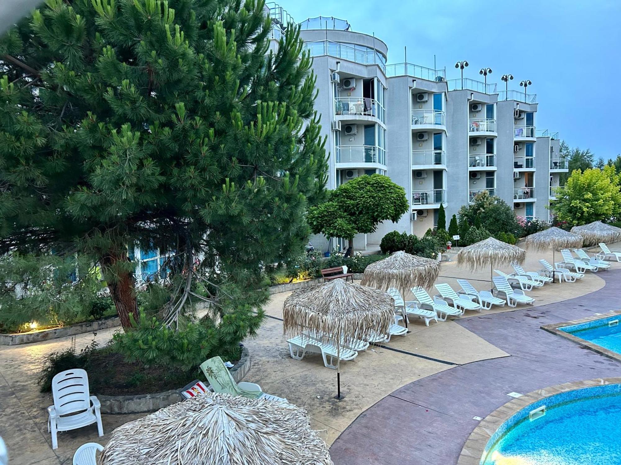 Atlantis & 4 Swimming Pools & & דירה *